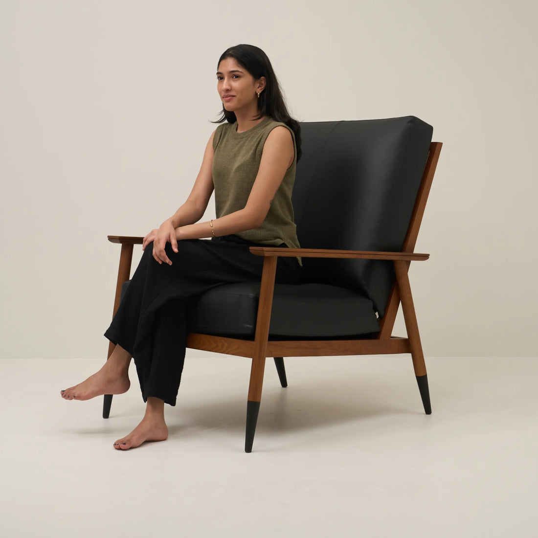 BAWA LOUNGE CHAIR