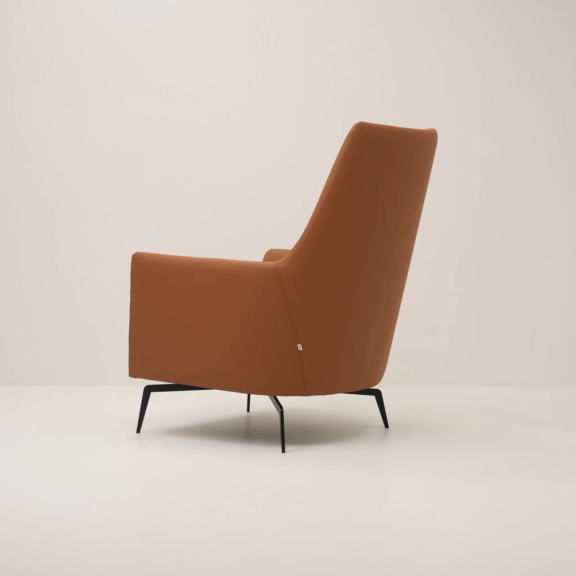 BIDA LOUNGE CHAIR