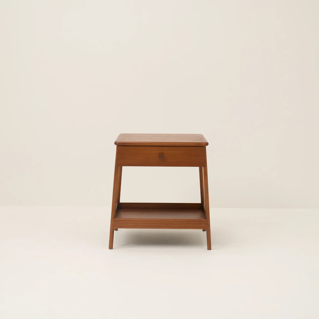 MAJA SIDE TABLE