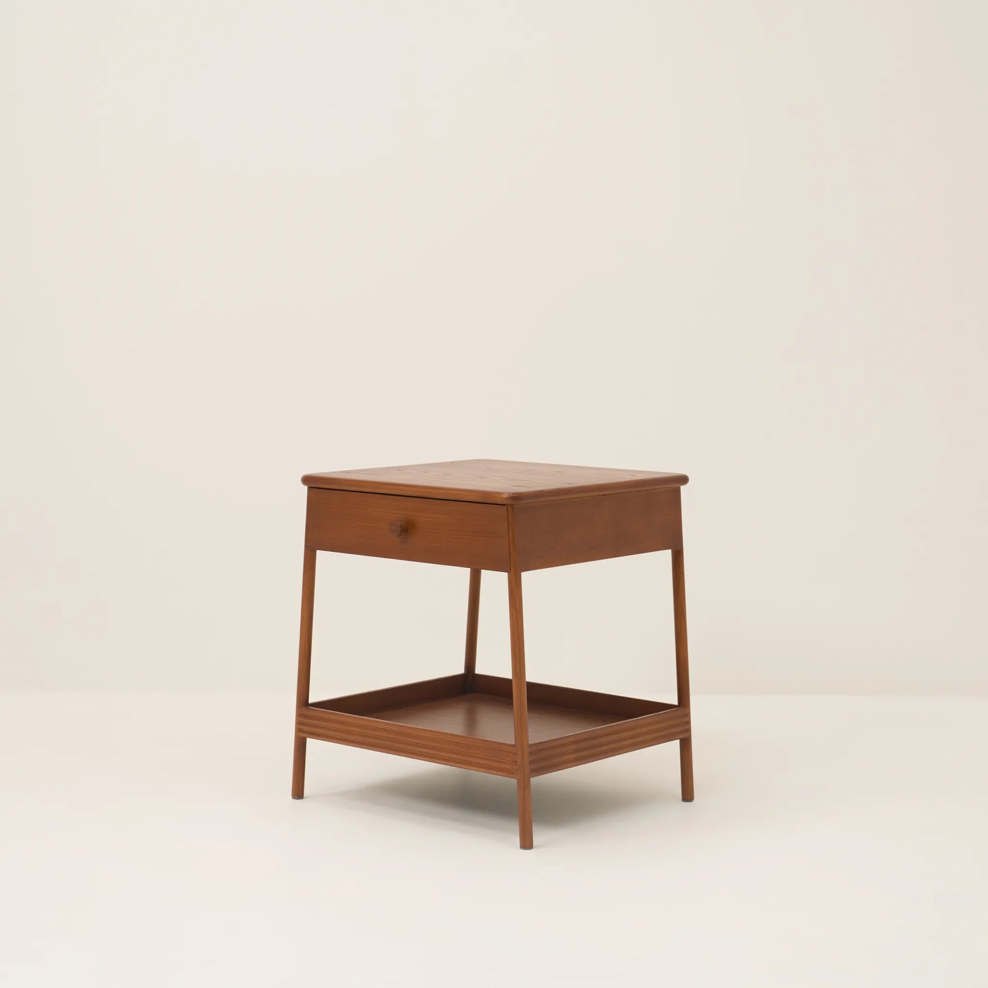 MAJA SIDE TABLE