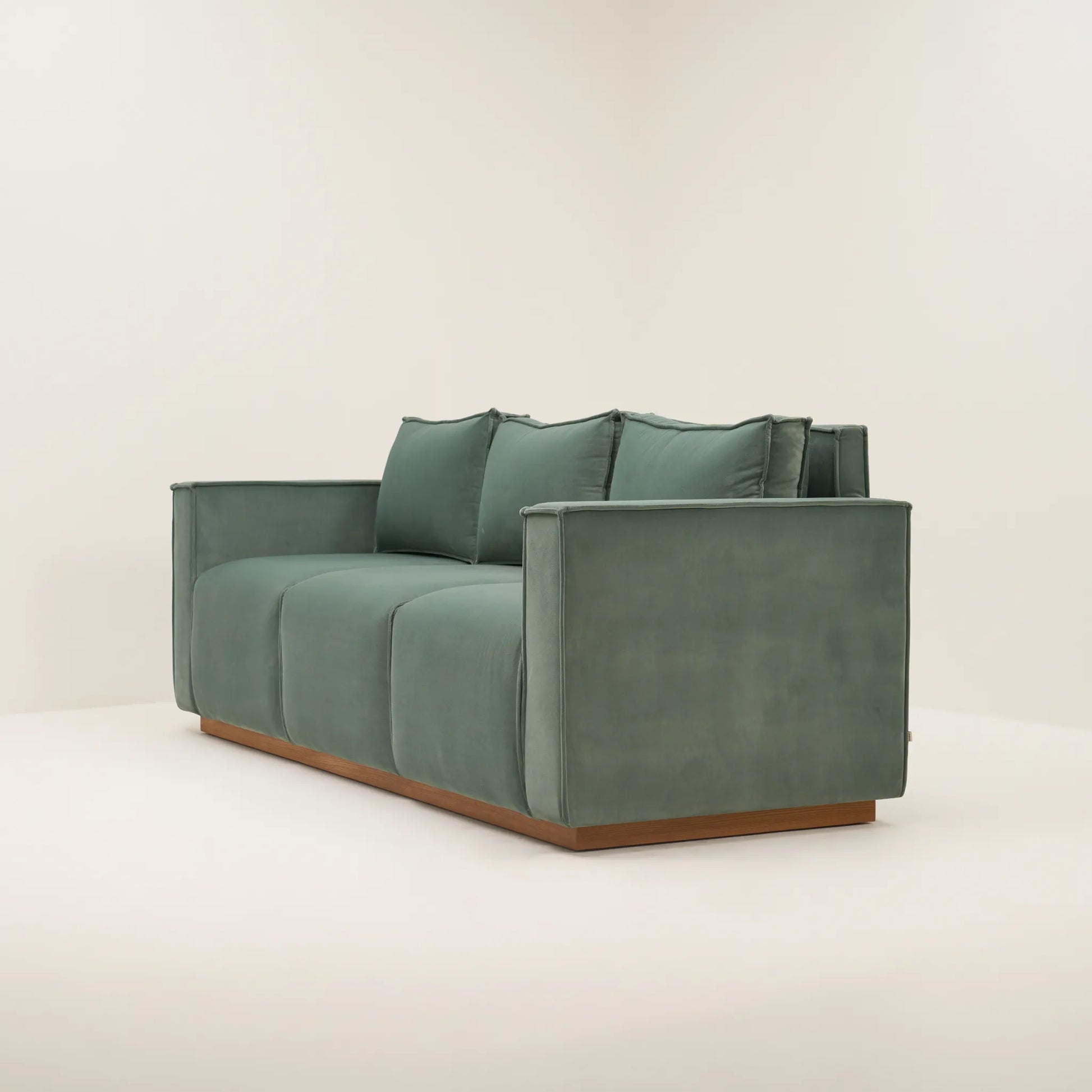 MAXIMO | 3 SEATER SOFA