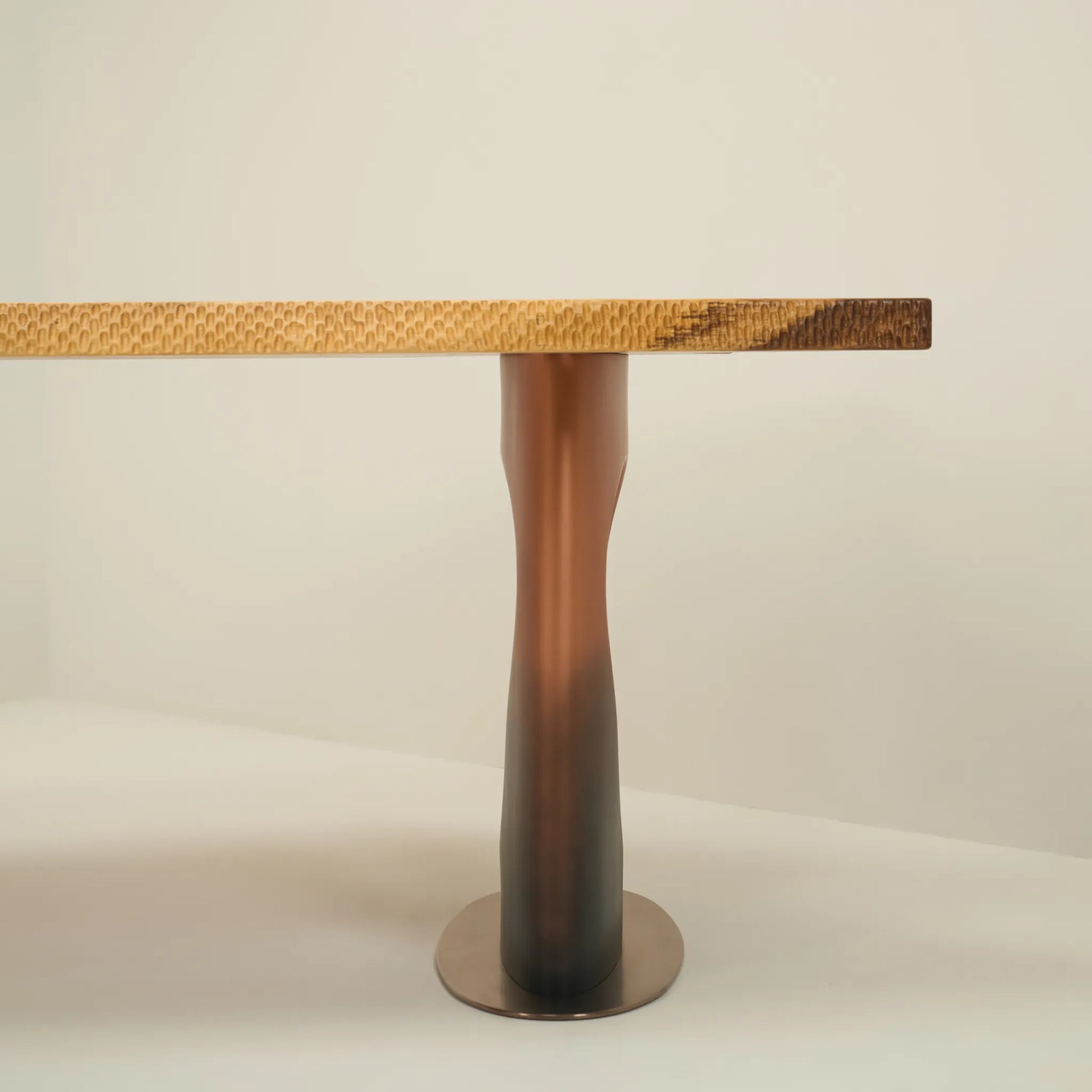 NANYUKI DINING TABLE