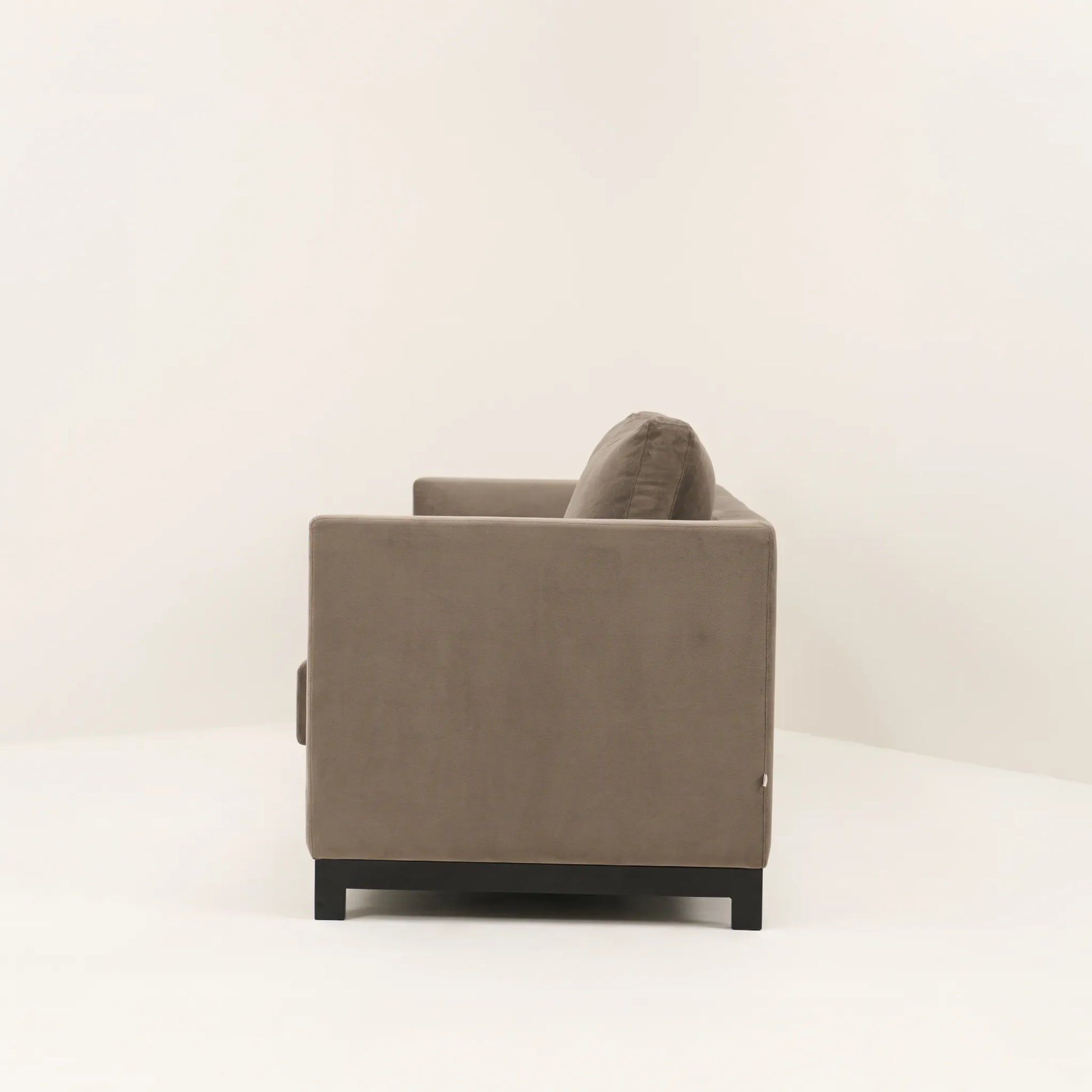 PABLO | 3 SEATER SOFA