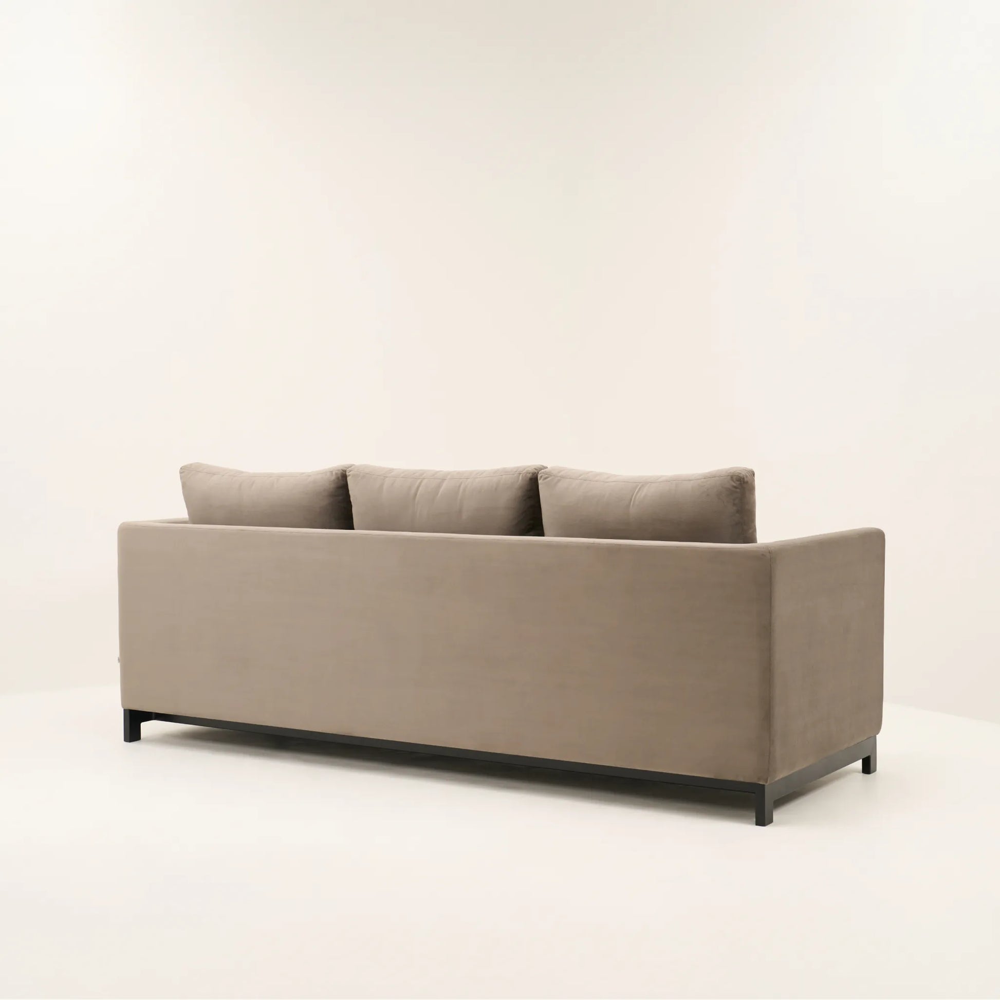 PABLO | 3 SEATER SOFA