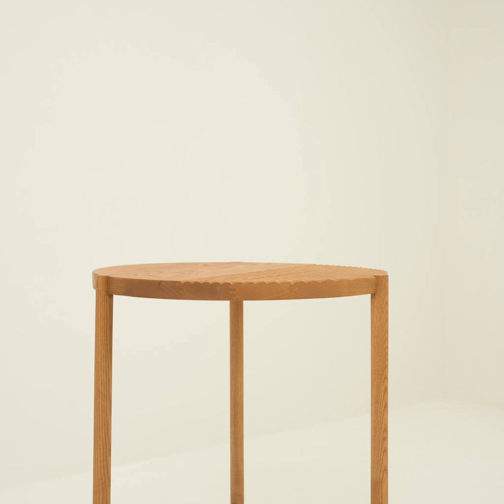 QUADRON SIDE TABLE