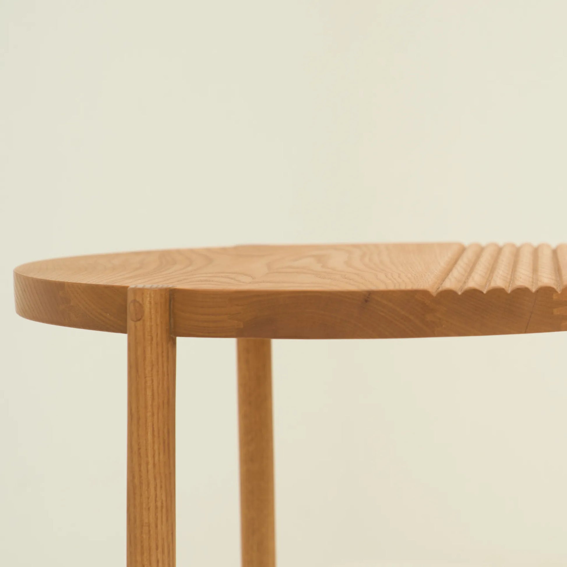 QUADRON SIDE TABLE