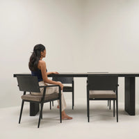 RYGA DINING TABLE