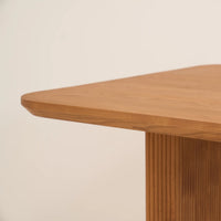 STARK DINING TABLE