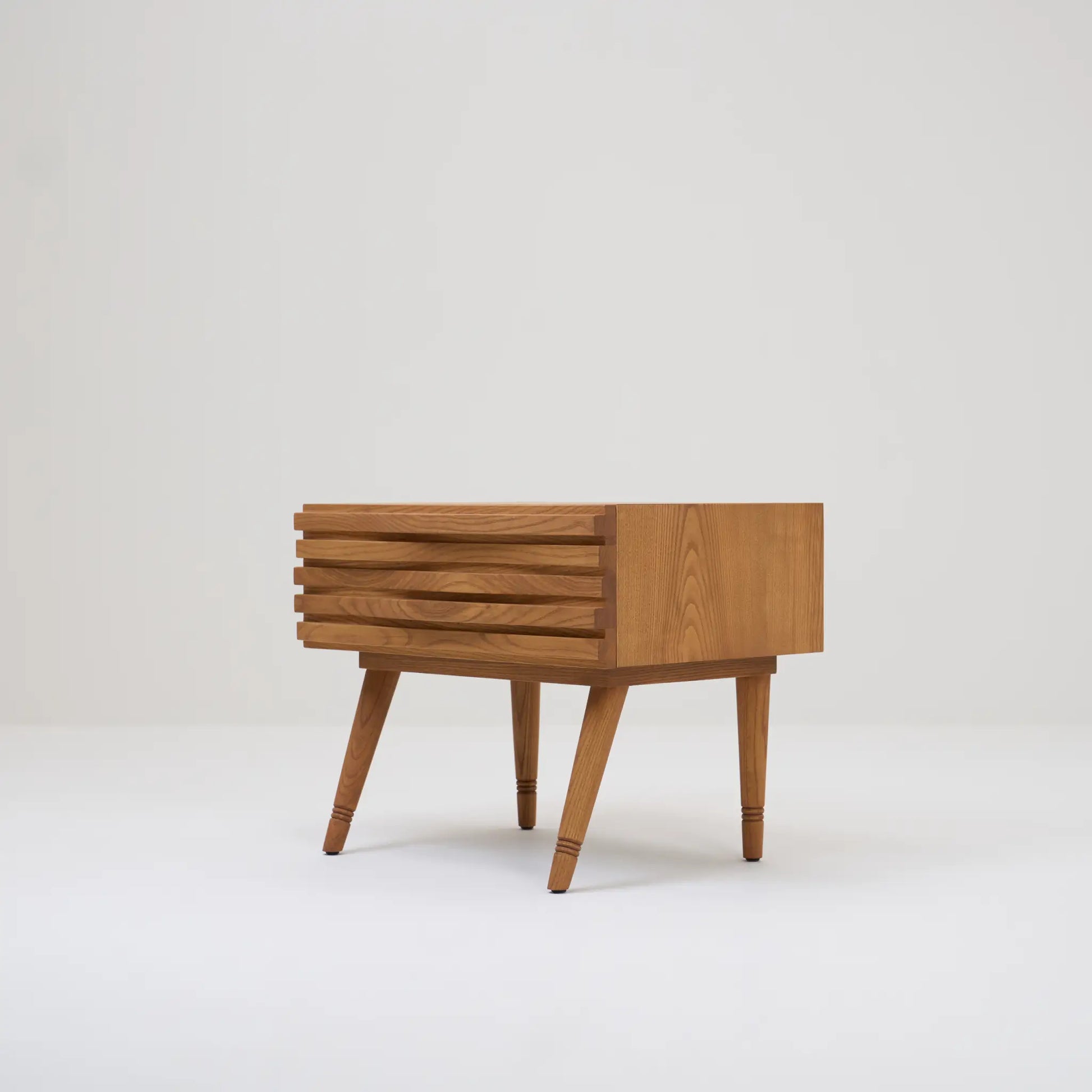 WAYVE BEDSIDE TABLE