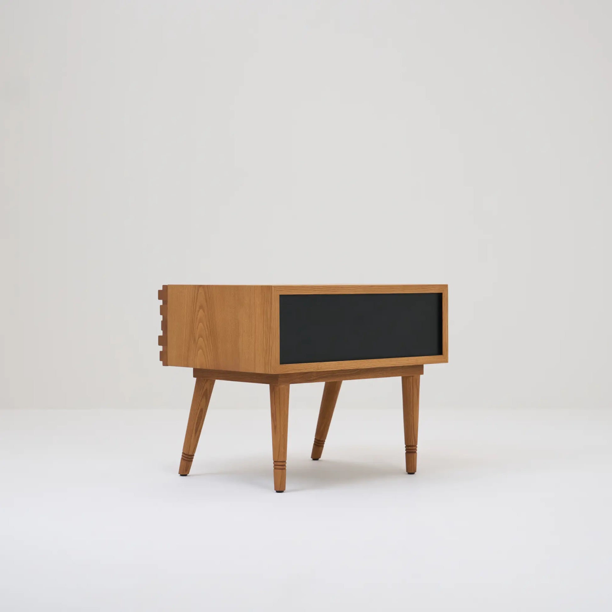 WAYVE BEDSIDE TABLE