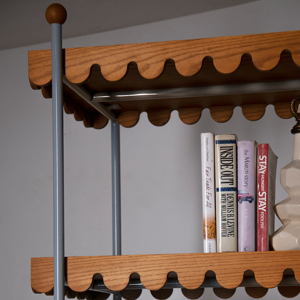 SQUIGGLE BOOKSHELF