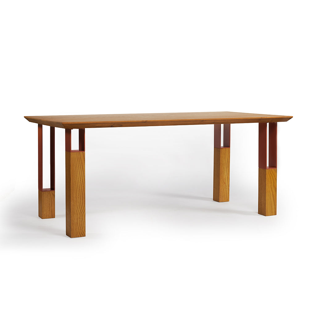 TETRA DINING TABLE